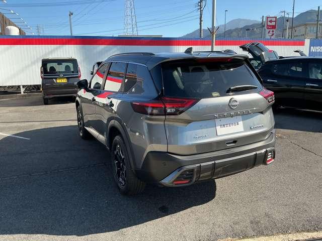 エクストレイル Ｘ　ｅ－４ＯＲＣＥ　１．５　Ｘ　ｅ－４ＯＲＣＥ　４ＷＤ　雹害車エクストリ－マ－　プロパイロット　シ－トヒ－タ－　アランドビュ－モニタ－　エマジェンシ－ブレ－キ　パワ－シ－トメモリ－（44枚目）