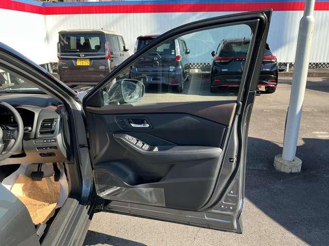 エクストレイル Ｘ　ｅ－４ＯＲＣＥ　１．５　Ｘ　ｅ－４ＯＲＣＥ　４ＷＤ　雹害車エクストリ－マ－　プロパイロット　シ－トヒ－タ－　アランドビュ－モニタ－　エマジェンシ－ブレ－キ　パワ－シ－トメモリ－（48枚目）