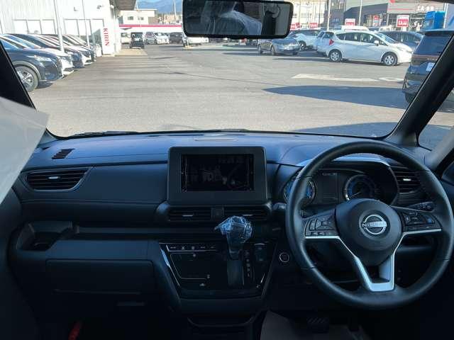 ルークス ハイウェイスター　Ｇターボ　アーバンクロム　６６０　ハイウェイスターＧターボ　アーバンクロム　雹害車　両側オ－トスライド（7枚目）