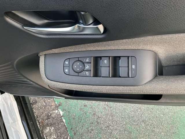 オーラ １．２　Ｇ　雹害車　ＢＯＳＥサウンドシステム　ＳＯＳコール　プロパイロット　アランドビュ－モニタ－　エマ－ジェンシ－ブレ－キ　ワイヤレス充電（28枚目）