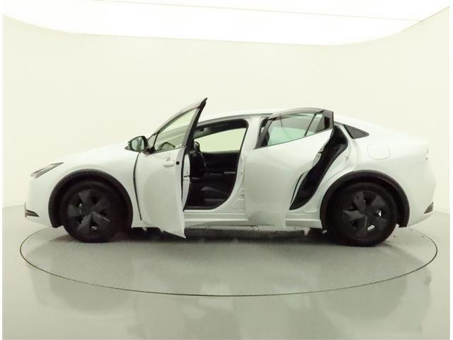 岐阜トヨペットの展示車は、不安が消える、安心が見える、３つの安心を備えたトヨタ認定中古車です１まるごとクリーニング２トヨタ認定検査員による車両検査証明書付３メーカー年式問わず１年間無料保証付