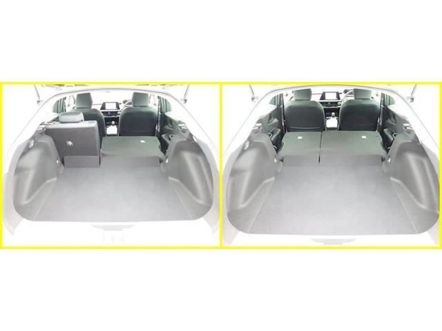 ラゲージに入りきらない長い荷物も分割リヤシートの片側を倒せば大丈夫。両方倒せば、もっと大きな荷物も積めます。便利な機能ですね！