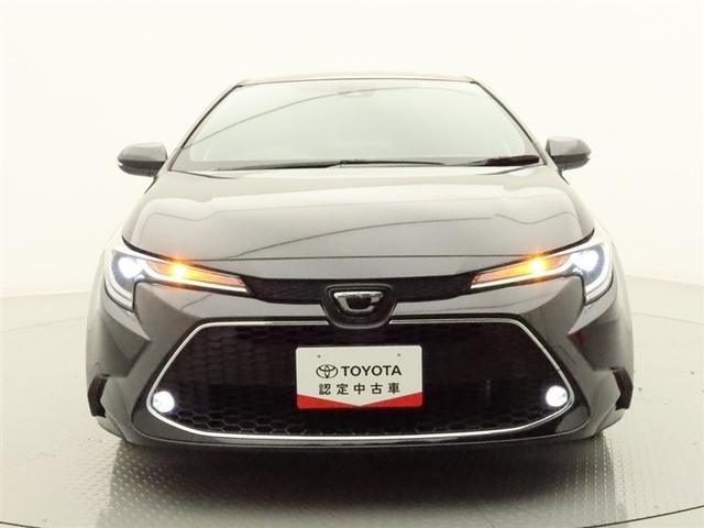 ＬＥＤヘッドランプは、白く明るい光で夜間走行の安心を高め、低消費電力で低燃費にも貢献します。バルブ寿命も長いので安心ですね！