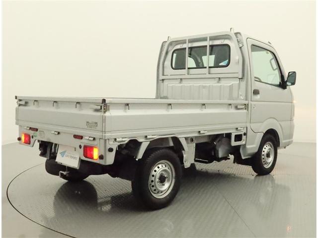 キャリイトラック KCエアコン・パワステ 衝突被害軽減システム AM/FMラジオ マニュアルエアコン パワーステアリング デュアルエアバッグ ABS 横滑り防止 ハロゲンヘッドライト オートライト マッドガード 最大積載量350キロ 三方開き(3枚目)