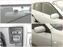 サイドバイザー⇒雨天時窓から雨が入るのを防いでくれます。また、駐車中、少し窓を開けて、換気が出来ます!炎天下には有ると便利ですね。