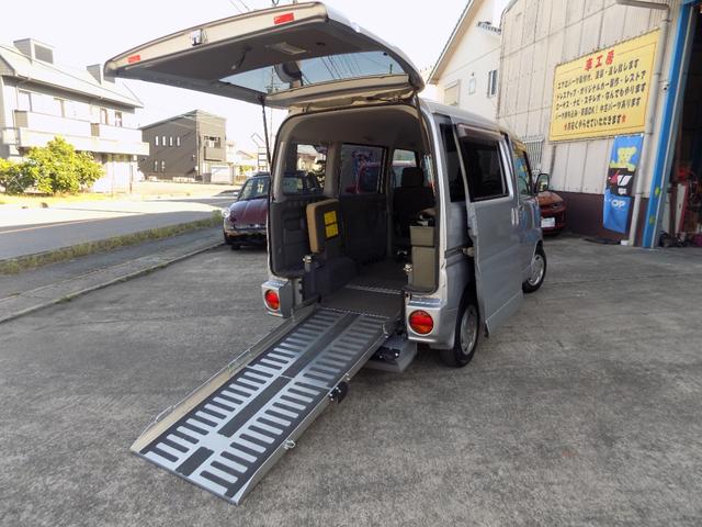 タウンボックス 　ニュールダウン式　ハイドロサスペンション・福祉車両・キーレス・パワーウィンドウ・スライド車両・ハイルーフ（2枚目）