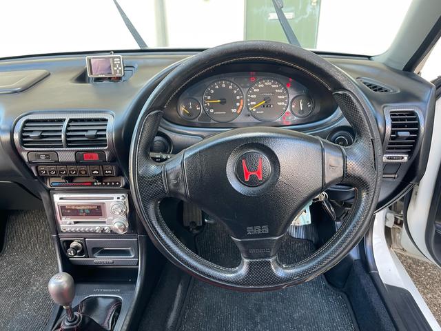 インテグラ タイプＲ　タイプＲ後期最終モデル　７５０００キロ　赤レカロシート２脚　純正キーレス　タイミングベルト交換　当時保証書取説　車検対応スポーツマフラー　内外装オリジナル（15枚目）