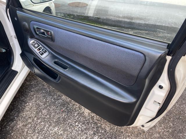 インテグラ タイプＲ　タイプＲ後期最終モデル　７５０００キロ　赤レカロシート２脚　純正キーレス　タイミングベルト交換　当時保証書取説　車検対応スポーツマフラー　内外装オリジナル（29枚目）