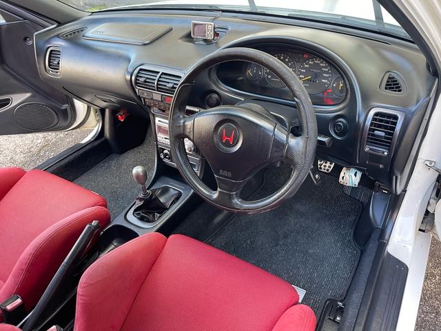 インテグラ タイプＲ　タイプＲ後期最終モデル　７５０００キロ　赤レカロシート２脚　純正キーレス　タイミングベルト交換　当時保証書取説　車検対応スポーツマフラー　内外装オリジナル（31枚目）