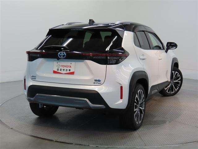 ヤリスクロス ハイブリッドＺ　アドベンチャー　４ＷＤ　ハイブリッド　メモリーナビ　バックカメラ　ミュージックプレイヤー接続可　衝突被害軽減システム　ＥＴＣ　スマートキー　ＬＥＤヘッドランプ　アイドリングストップ　オートクルーズコントロール　寒冷地（7枚目）