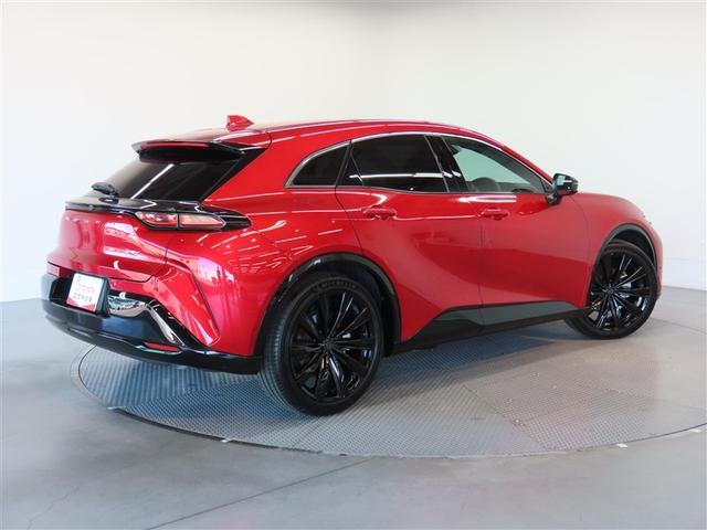 クラウンスポーツ Ｚ　４ＷＤ　革シート　ハイブリッド　ナビ＆ＴＶ　メモリーナビ　フルセグ　バックカメラ　ドラレコ　ミュージックプレイヤー接続可　衝突被害軽減システム　ＥＴＣ　電動シート　スマートキー　ＬＥＤヘッドランプ（6枚目）