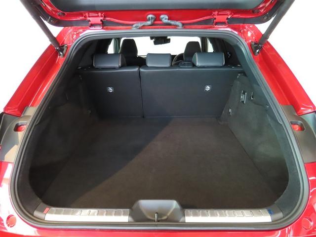 クラウンスポーツ Ｚ　４ＷＤ　革シート　ハイブリッド　ナビ＆ＴＶ　メモリーナビ　フルセグ　バックカメラ　ドラレコ　ミュージックプレイヤー接続可　衝突被害軽減システム　ＥＴＣ　電動シート　スマートキー　ＬＥＤヘッドランプ（9枚目）