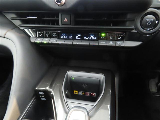 クラウンスポーツ Ｚ　４ＷＤ　革シート　ハイブリッド　ナビ＆ＴＶ　メモリーナビ　フルセグ　バックカメラ　ドラレコ　ミュージックプレイヤー接続可　衝突被害軽減システム　ＥＴＣ　電動シート　スマートキー　ＬＥＤヘッドランプ（15枚目）