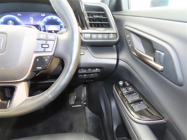 クラウンスポーツ Ｚ　４ＷＤ　革シート　ハイブリッド　ナビ＆ＴＶ　メモリーナビ　フルセグ　バックカメラ　ドラレコ　ミュージックプレイヤー接続可　衝突被害軽減システム　ＥＴＣ　電動シート　スマートキー　ＬＥＤヘッドランプ（16枚目）