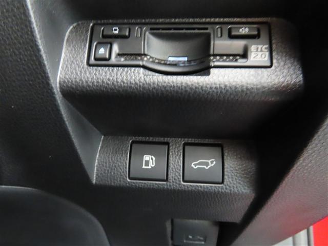 クラウンスポーツ Ｚ　４ＷＤ　革シート　ハイブリッド　ナビ＆ＴＶ　メモリーナビ　フルセグ　バックカメラ　ドラレコ　ミュージックプレイヤー接続可　衝突被害軽減システム　ＥＴＣ　電動シート　スマートキー　ＬＥＤヘッドランプ（17枚目）