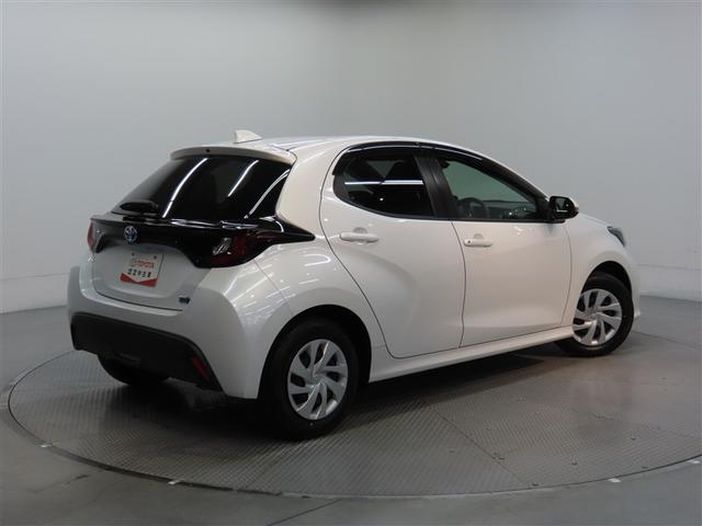 ヤリス ハイブリッドＧ　ハイブリッド　メモリーナビ　バックカメラ　ミュージックプレイヤー接続可　衝突被害軽減システム　ＥＴＣ　スマートキー　アイドリングストップ　オートクルーズコントロール　キーレス（6枚目）