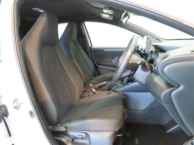 ヤリス Ｇ　メモリーナビ　バックカメラ　ミュージックプレイヤー接続可　衝突被害軽減システム　ＥＴＣ　スマートキー　キーレス（10枚目）