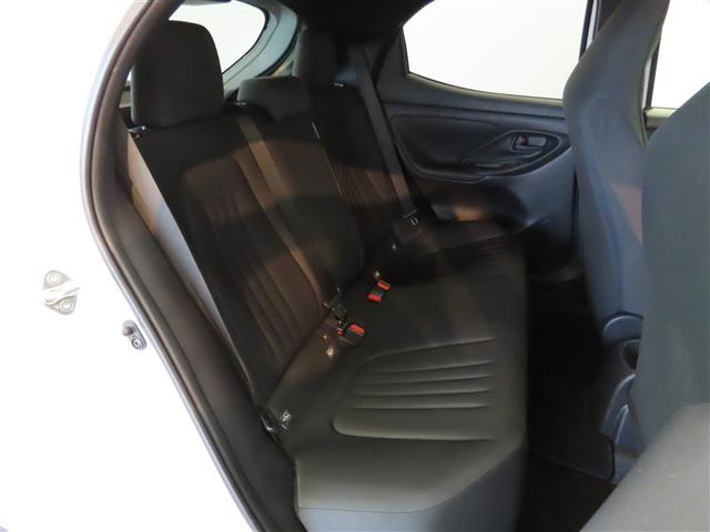 ヤリス Ｇ　メモリーナビ　バックカメラ　ミュージックプレイヤー接続可　衝突被害軽減システム　ＥＴＣ　スマートキー　キーレス（11枚目）