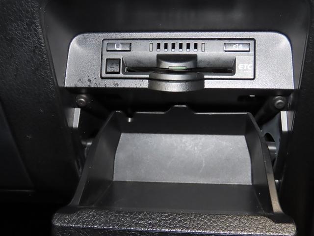 エスクァイア ハイブリッドGi ブラックテーラード ハイブリッド ナビ&TV 両側電動スライド メモリーナビ フルセグ バックカメラ DVD再生 衝突被害軽減システム ETC 3列シート スマートキー LEDヘッドランプ 乗車定員7人 キーレス CD(17枚目)