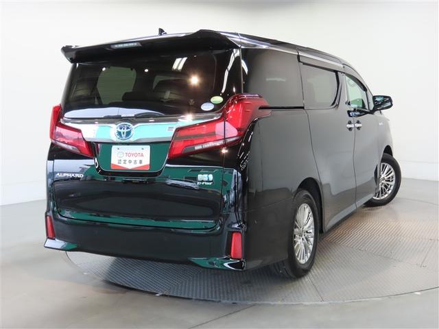 アルファードハイブリッド ＳＲ　Ｃパッケージ　４ＷＤ　サンルーフ　ハイブリッド　ナビ＆ＴＶ　両側電動スライド　メモリーナビ　フルセグ　後席モニター　バックカメラ　ＤＶＤ再生　ミュージックプレイヤー接続可　衝突被害軽減システム　ＥＴＣ　３列シート（6枚目）