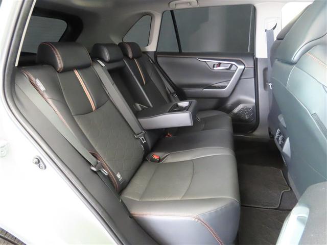 ＲＡＶ４ アドベンチャー　４ＷＤ　サンルーフ　フルセグ　バックカメラ　ミュージックプレイヤー接続可　衝突被害軽減システム　ＥＴＣ　電動シート　スマートキー　ＬＥＤヘッドランプ　オートクルーズコントロール　キーレス（11枚目）