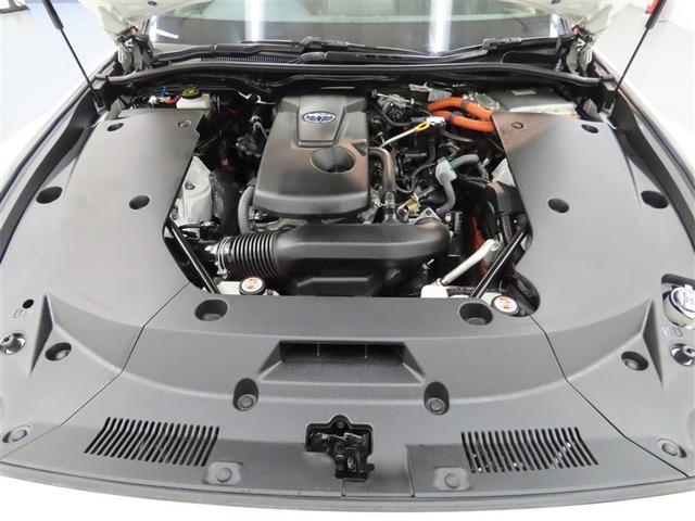 クラウンハイブリッド Ｓ　エレガンススタイル　ハイブリッド　ナビ＆ＴＶ　メモリーナビ　フルセグ　バックカメラ　ＤＶＤ再生　ミュージックプレイヤー接続可　衝突被害軽減システム　ＥＴＣ　電動シート　スマートキー　ＬＥＤヘッドランプ　キーレス　ＣＤ（20枚目）