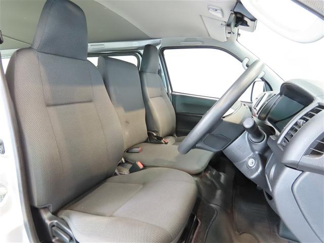 ハイエースバン ＤＸ　４ＷＤ　ディーゼル　ナビ＆ＴＶ　メモリーナビ　ワンセグ　バックカメラ　衝突被害軽減システム　ＥＴＣ　ＬＥＤヘッドランプ　キーレス　ＣＤ（9枚目）