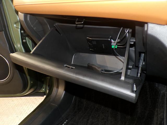 ヴェゼル ハイブリッドＺ・ホンダセンシング　Ｂｌｕｅｔｏｏｔｈ接続シートヒータードラレコＥＴＣインターナビフルセグＴＶ純正アルミホイールスマートキー　踏み間違い防止装置　キーフリ　記録簿付き　ワンオ－ナ－　インテリジェントキー　ＶＳＡ　ＤＶＤ（28枚目）