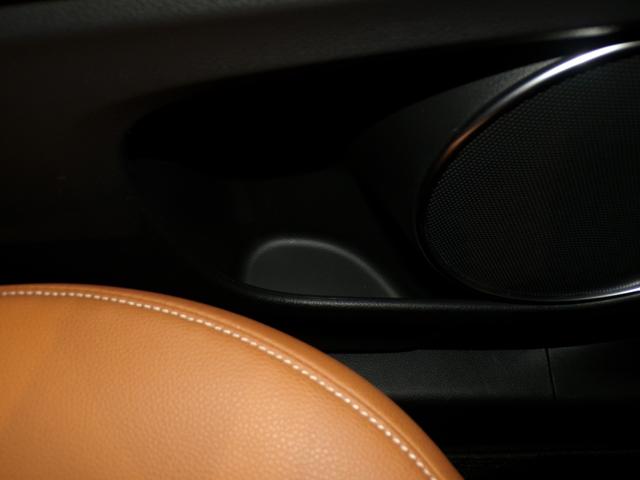 ヴェゼル ハイブリッドＺ・ホンダセンシング　Ｂｌｕｅｔｏｏｔｈ接続シートヒータードラレコＥＴＣインターナビフルセグＴＶ純正アルミホイールスマートキー　踏み間違い防止装置　キーフリ　記録簿付き　ワンオ－ナ－　インテリジェントキー　ＶＳＡ　ＤＶＤ（31枚目）
