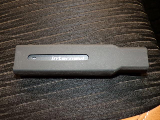 ヴェゼル ハイブリッドＺ・ホンダセンシング　Ｂｌｕｅｔｏｏｔｈ接続シートヒータードラレコＥＴＣインターナビフルセグＴＶ純正アルミホイールスマートキー　踏み間違い防止装置　キーフリ　記録簿付き　ワンオ－ナ－　インテリジェントキー　ＶＳＡ　ＤＶＤ（32枚目）