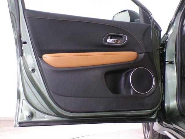 ヴェゼル ハイブリッドＺ・ホンダセンシング　Ｂｌｕｅｔｏｏｔｈ接続シートヒータードラレコＥＴＣインターナビフルセグＴＶ純正アルミホイールスマートキー　踏み間違い防止装置　キーフリ　記録簿付き　ワンオ－ナ－　インテリジェントキー　ＶＳＡ　ＤＶＤ（35枚目）