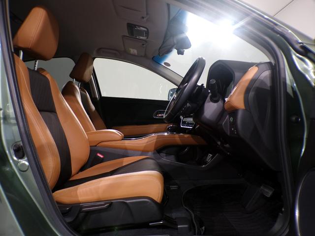 ヴェゼル ハイブリッドＺ・ホンダセンシング　Ｂｌｕｅｔｏｏｔｈ接続シートヒータードラレコＥＴＣインターナビフルセグＴＶ純正アルミホイールスマートキー　踏み間違い防止装置　キーフリ　記録簿付き　ワンオ－ナ－　インテリジェントキー　ＶＳＡ　ＤＶＤ（36枚目）