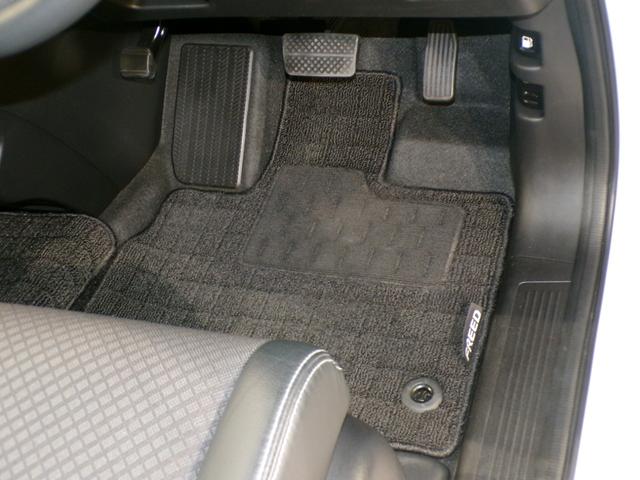 フリードハイブリッド ハイブリッド・Ｇホンダセンシング　Ｂｌｕｅｔｏｏｔｈ接続シートヒーター両側電動スライドドアドラレコＥＴＣインターナビフルセグＴＶ純正アルミホイールスマートキー　軽減ブレーキ　キーフリーシステム　１オ－ナ－　ＤＶＤ再生可能　ＥＣＯＮ（33枚目）
