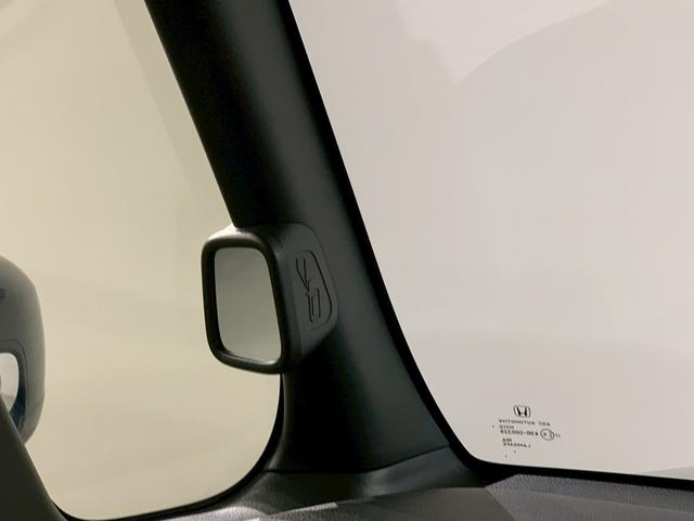 Ｎ－ＢＯＸジョイ ベースグレード　当社デモカー　ツートンカラー　シートヒーター　踏み間違い防止装置　Ｂカメラ　全周囲カメラ　横滑り防止機能　ＬＥＤランプ　点検記録簿　クルーズコントロール　パワーウィンドウ　スマートキー　フルセグＴＶ（12枚目）