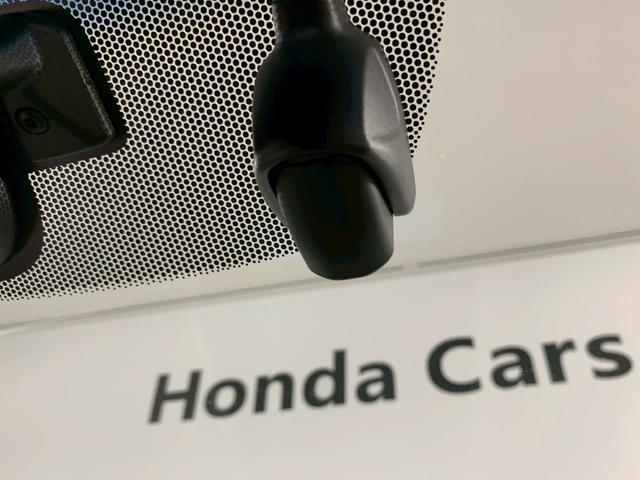フリードハイブリッド ハイブリッド・Ｇホンダセンシング　ドラレコ　フルセグＴＶ　メモリナビ　両側電動スライドドア　軽減ブレーキ　キーフリーシステム　１オ－ナ－　ＤＶＤ再生可能　禁煙　後カメラ　Ａクルーズ　ＬＥＤヘッドランプ　シートＨ　横滑防止　３列シート（5枚目）