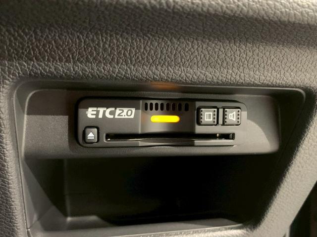 ＣＲ－Ｖハイブリッド ｅ：ＨＥＶＥＸ・ブラックエディション　フルセグＴＶ　電動リアゲート　ＡＷ　シートヒーター　衝突被害軽減ブレーキ　ハンズフリーパワーテールゲート　禁煙車　キーレス　ＬＥＤヘッドライト　ＤＶＤ再生　エアバッグ　インテリキー　電動シート　ＥＴＣ（7枚目）