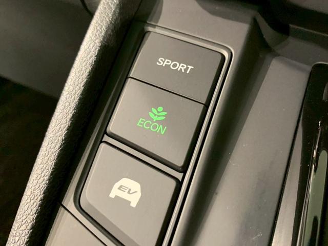 ＣＲ－Ｖハイブリッド ｅ：ＨＥＶＥＸ・ブラックエディション　フルセグＴＶ　電動リアゲート　ＡＷ　シートヒーター　衝突被害軽減ブレーキ　ハンズフリーパワーテールゲート　禁煙車　キーレス　ＬＥＤヘッドライト　ＤＶＤ再生　エアバッグ　インテリキー　電動シート　ＥＴＣ（12枚目）