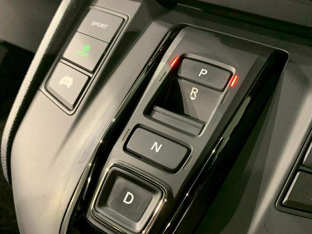 ＣＲ－Ｖハイブリッド ｅ：ＨＥＶＥＸ・ブラックエディション　フルセグＴＶ　電動リアゲート　ＡＷ　シートヒーター　衝突被害軽減ブレーキ　ハンズフリーパワーテールゲート　禁煙車　キーレス　ＬＥＤヘッドライト　ＤＶＤ再生　エアバッグ　インテリキー　電動シート　ＥＴＣ（13枚目）