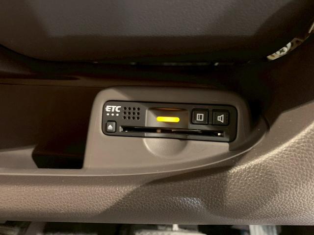Ｎ－ＯＮＥ セレクト　フルセグＴＶ　メモリナビ　ＨＩＤ　シートヒーター　禁煙　イモビ　スマートキー・プッシュスタート　横滑防止　整備記録簿　パワーウインドウ　キーレススタートシステム　カーテンエアバック　Ｗエアバッグ（7枚目）