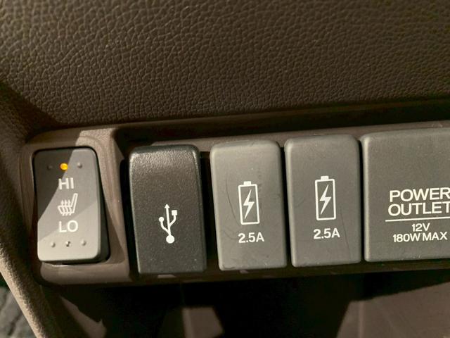 Ｎ－ＯＮＥ セレクト　フルセグＴＶ　メモリナビ　ＨＩＤ　シートヒーター　禁煙　イモビ　スマートキー・プッシュスタート　横滑防止　整備記録簿　パワーウインドウ　キーレススタートシステム　カーテンエアバック　Ｗエアバッグ（14枚目）