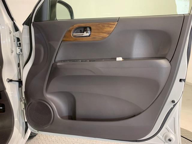 Ｎ－ＯＮＥ セレクト　フルセグＴＶ　メモリナビ　ＨＩＤ　シートヒーター　禁煙　イモビ　スマートキー・プッシュスタート　横滑防止　整備記録簿　パワーウインドウ　キーレススタートシステム　カーテンエアバック　Ｗエアバッグ（24枚目）