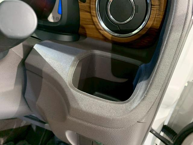 Ｎ－ＯＮＥ セレクト　フルセグＴＶ　メモリナビ　ＨＩＤ　シートヒーター　禁煙　イモビ　スマートキー・プッシュスタート　横滑防止　整備記録簿　パワーウインドウ　キーレススタートシステム　カーテンエアバック　Ｗエアバッグ（28枚目）