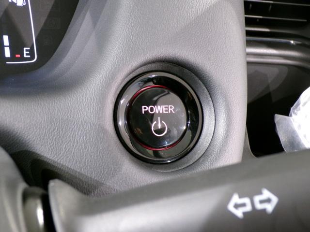 フィット ｅ：ＨＥＶクロスター　Ｂｌｕｅｔｏｏｔｈ接続ドラレコＥＴＣインターナビフルセグＴＶ純正アルミホイールスマートキー　ワンセグＴＶ　衝突回避システム　禁煙　１オーナー　フルオートエアコン　整備記録簿　前後センサー　ＬＥＤランプ（21枚目）