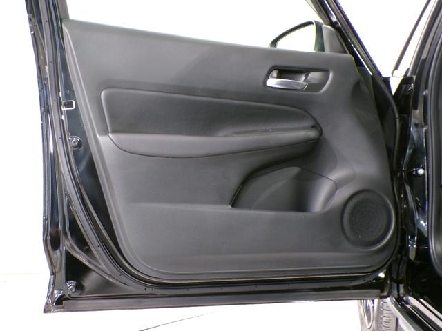 フィット ｅ：ＨＥＶクロスター　Ｂｌｕｅｔｏｏｔｈ接続ドラレコＥＴＣインターナビフルセグＴＶ純正アルミホイールスマートキー　ワンセグＴＶ　衝突回避システム　禁煙　１オーナー　フルオートエアコン　整備記録簿　前後センサー　ＬＥＤランプ（36枚目）