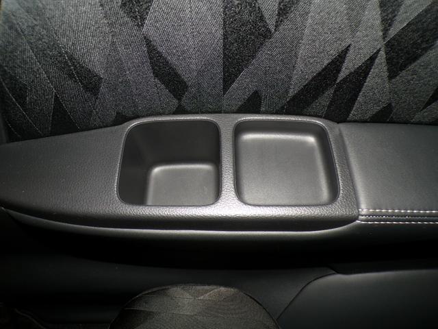 オデッセイハイブリッド ハイブリッドアブソルート・EXホンダセンシング Bluetooth接続全周囲カメラ電動シートシートヒーター両側電動スライドドアドラレコETCインターナビフルセグTV純正アルミホイールスマートキー 衝突被害軽減S Bカメラ PWシート LEDライト(40枚目)