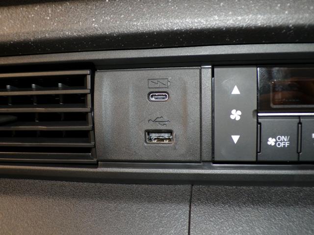 N-BOXカスタム コーディネートスタイル Bluetooth接続シートヒーター両側電動スライドドアドラレコETCインターナビフルセグTV純正アルミホイールスマートキー オートクルーズ 禁煙 ワンオーナー フルセグ対応 W電動ドア LED(18枚目)