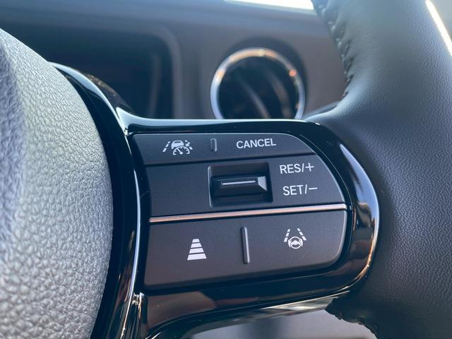 N-BOXカスタム ターボ 両側電動スライドドア シートヒーターフルセグTV イモビライザー 1オナ 禁煙 キーフリー Pセンサー ESC パワステ DVD再生 両席エアバック サイドエアバッグ ターボ車 スマキー ABS(5枚目)