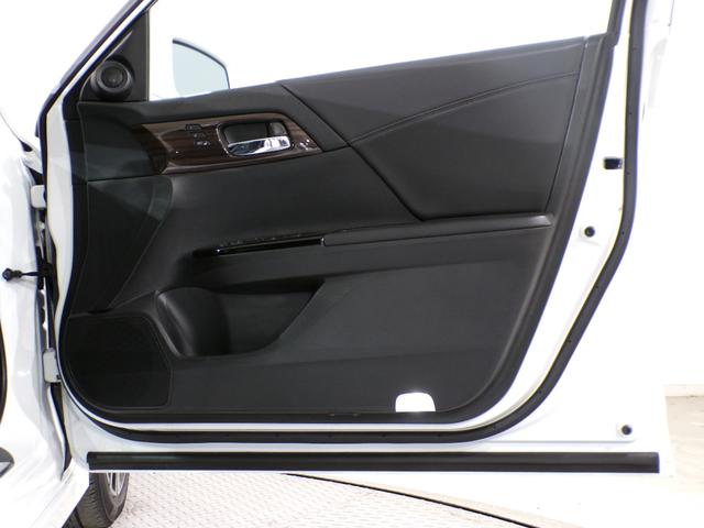 アコードハイブリッド ＥＸ　Ｂｌｕｅｔｏｏｔｈ接続全周囲カメラ電動シートシートヒータードラレコＥＴＣ本革シートインターナビフルセグＴＶ純正アルミホイールスマートキー　バックモニター　Ｐシート　サイドカーテンエアバック　記録簿（39枚目）