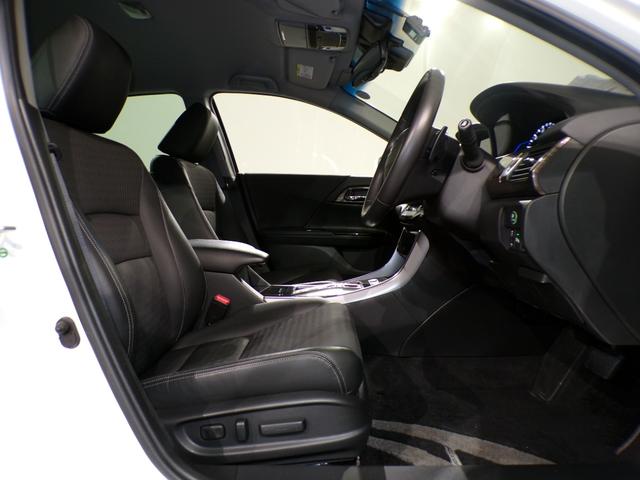 アコードハイブリッド ＥＸ　Ｂｌｕｅｔｏｏｔｈ接続全周囲カメラ電動シートシートヒータードラレコＥＴＣ本革シートインターナビフルセグＴＶ純正アルミホイールスマートキー　バックモニター　Ｐシート　サイドカーテンエアバック　記録簿（41枚目）