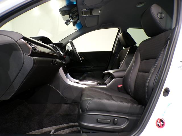 アコードハイブリッド ＥＸ　Ｂｌｕｅｔｏｏｔｈ接続全周囲カメラ電動シートシートヒータードラレコＥＴＣ本革シートインターナビフルセグＴＶ純正アルミホイールスマートキー　バックモニター　Ｐシート　サイドカーテンエアバック　記録簿（42枚目）